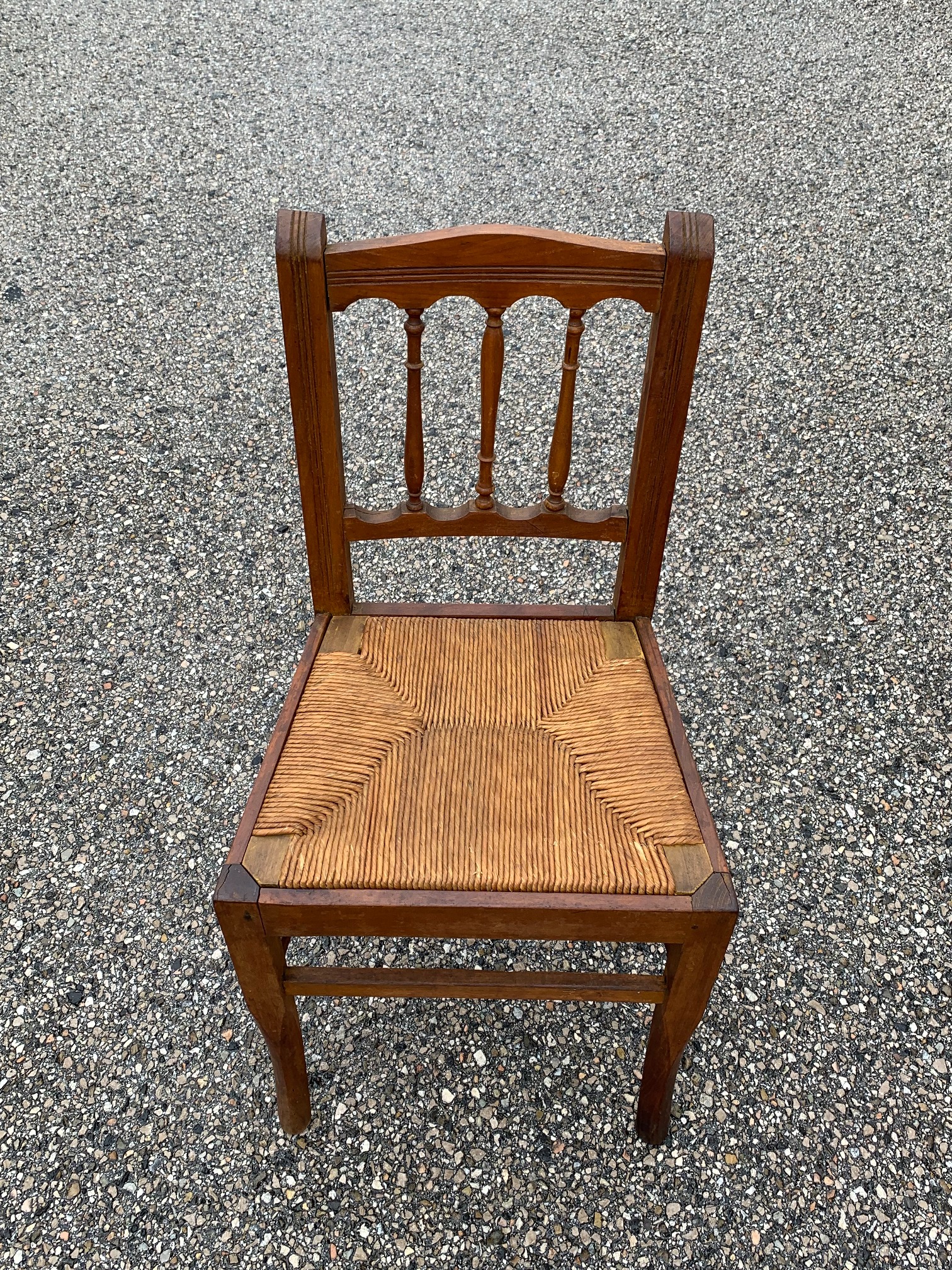 sedia impagliata  colonna bassa - Italfondini - Restauro sedie impagliate  e intrecciate